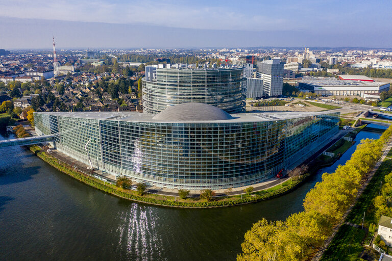 Parlamento Europeu quer três novas fontes de receitas da UE