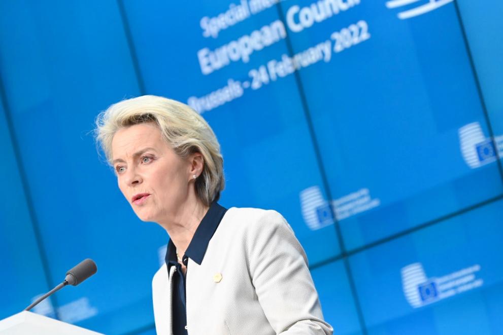 Alocuo de abertura da presidente Ursula von der Leyen na conferncia de imprensa aps a reunio extraordinria do Conselho Europeu