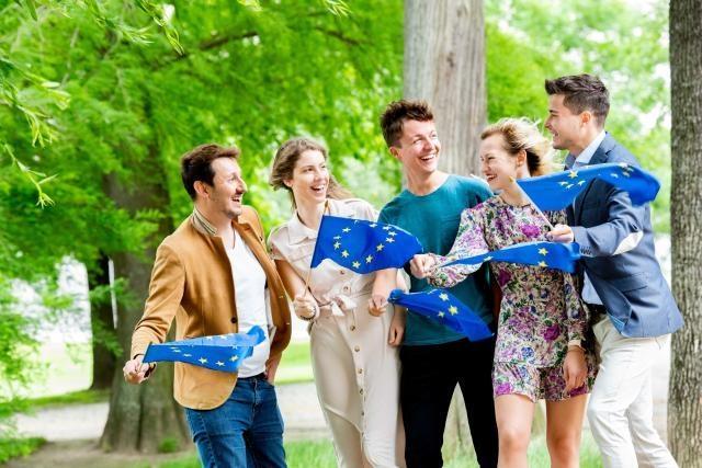Eurobarómetro sobre o Ano Europeu da Juventude: jovens europeus cada vez mais participativos