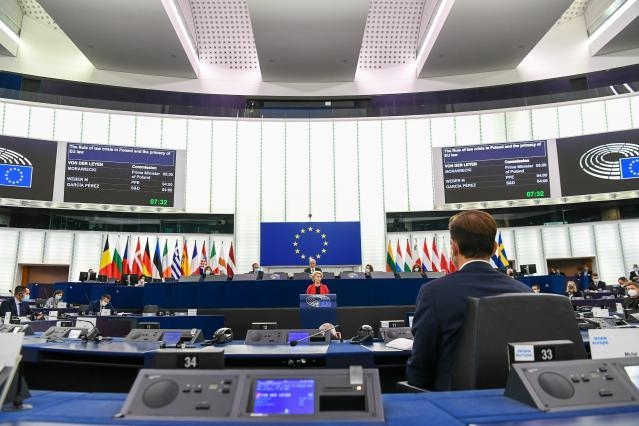 Discurso da presidente Ursula von der Leyen na sesso plenria do Parlamento Europeu sobre a crise do Estado de direito na Polnia e o primado do direito da UE