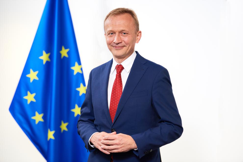 Comissrio Europeu Piotr Serafin visita Portugal no mbito da iniciativa Tour dEurope