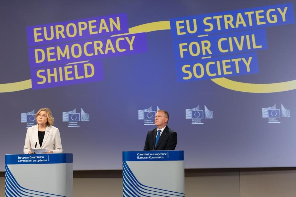 Escudo Europeu da Democracia e Estratgia da UE para a Sociedade Civil contribuem para democracias mais fortes e resilientes